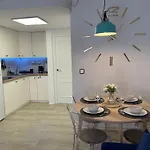 Przytulny 100m Od Plazy Apartmán